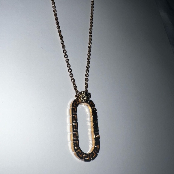 Versace Greca Oval Necklace - Picture 5 of 5